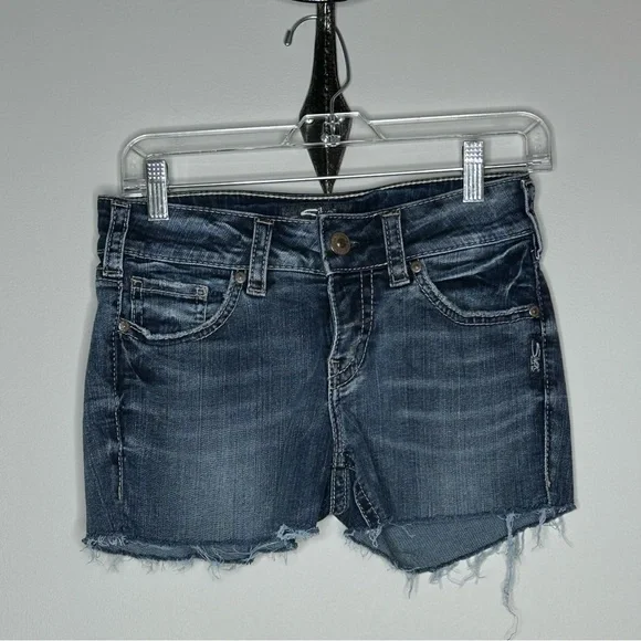 Silver Jeans Co - Suki Capri cut into shorts Size 27 - Picture 1 of 5